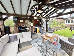 Photo 17- click for photo gallery